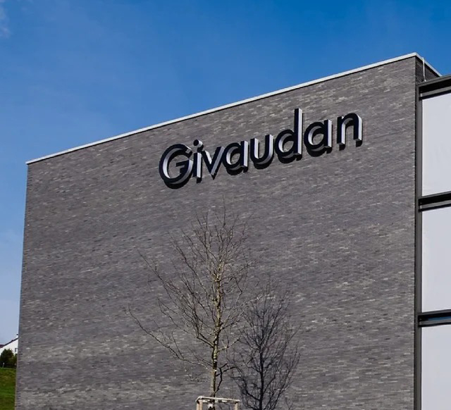 香水六连涨！香料巨头一季度成绩单藏着哪些信号？