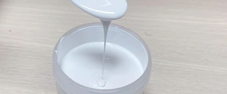 RONG 干货｜护肤原料色谱：5 款有色活性原料全解析